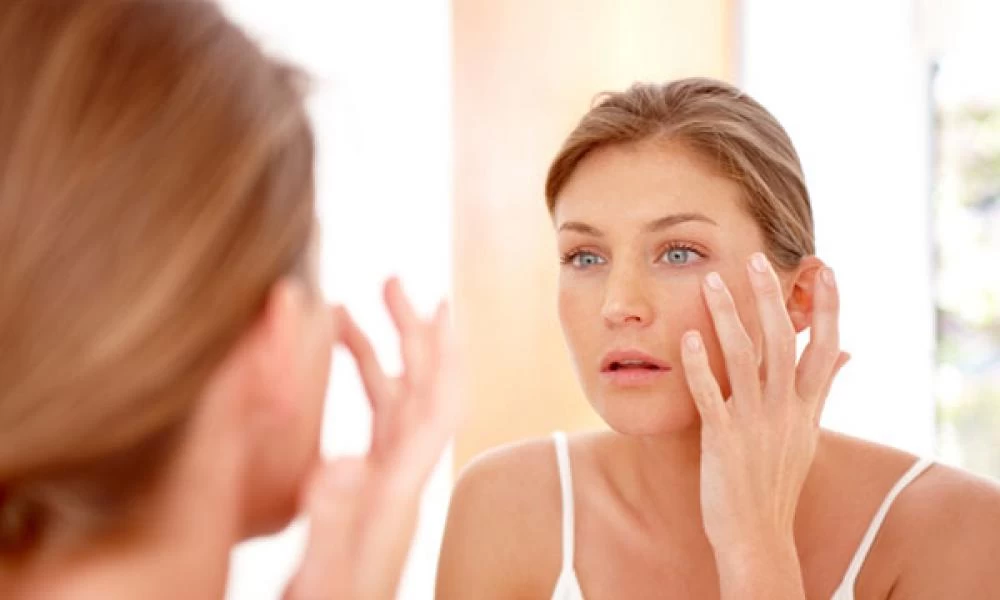 "Νηστεία της επιδερμίδας": Πότε πρέπει να σταματάμε τα καλλυντικά